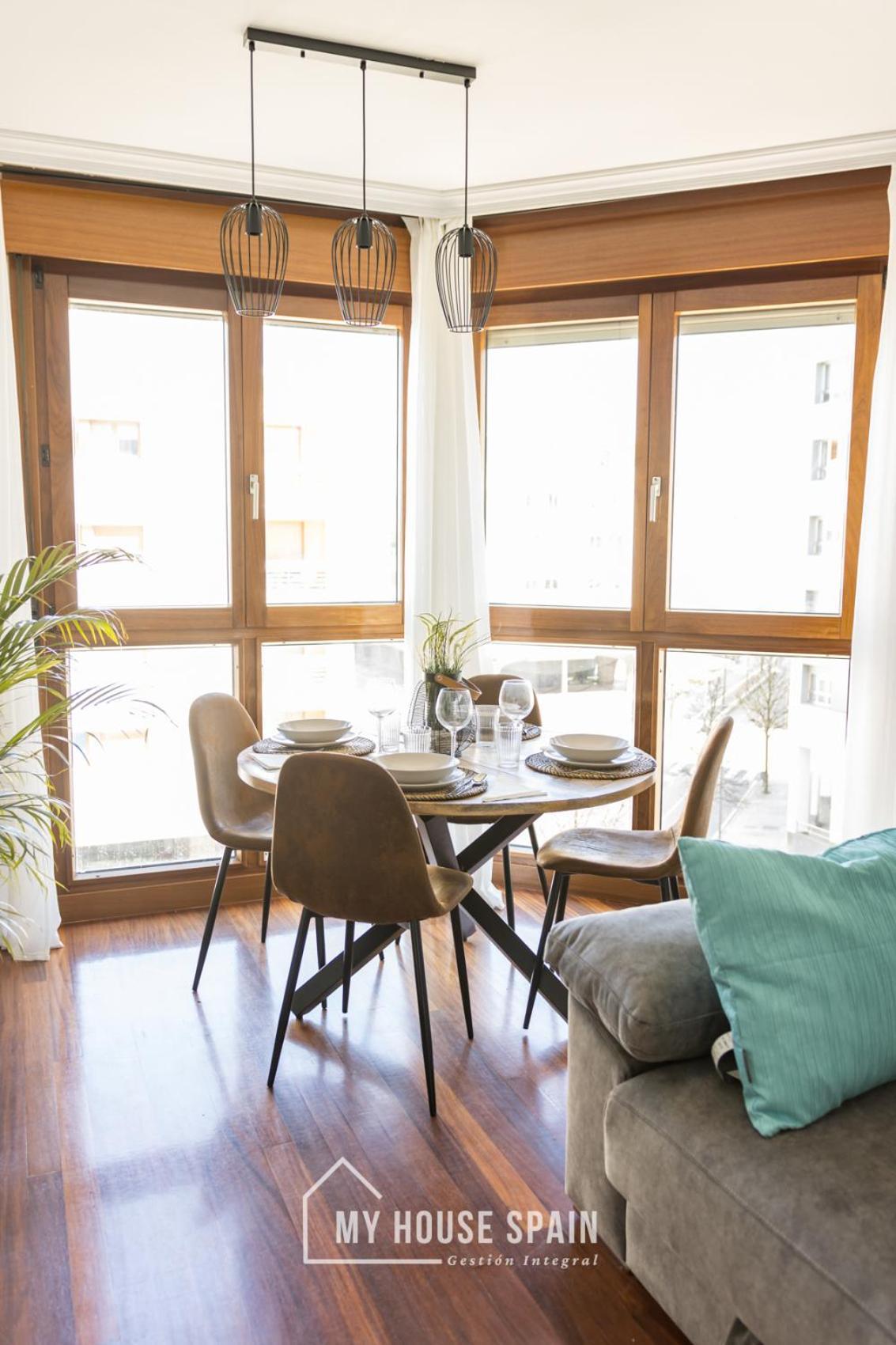 Myhousespain - Playa De Poniente, Con Vistas Al Mar Y Parking Gratuito Appartement Gijón