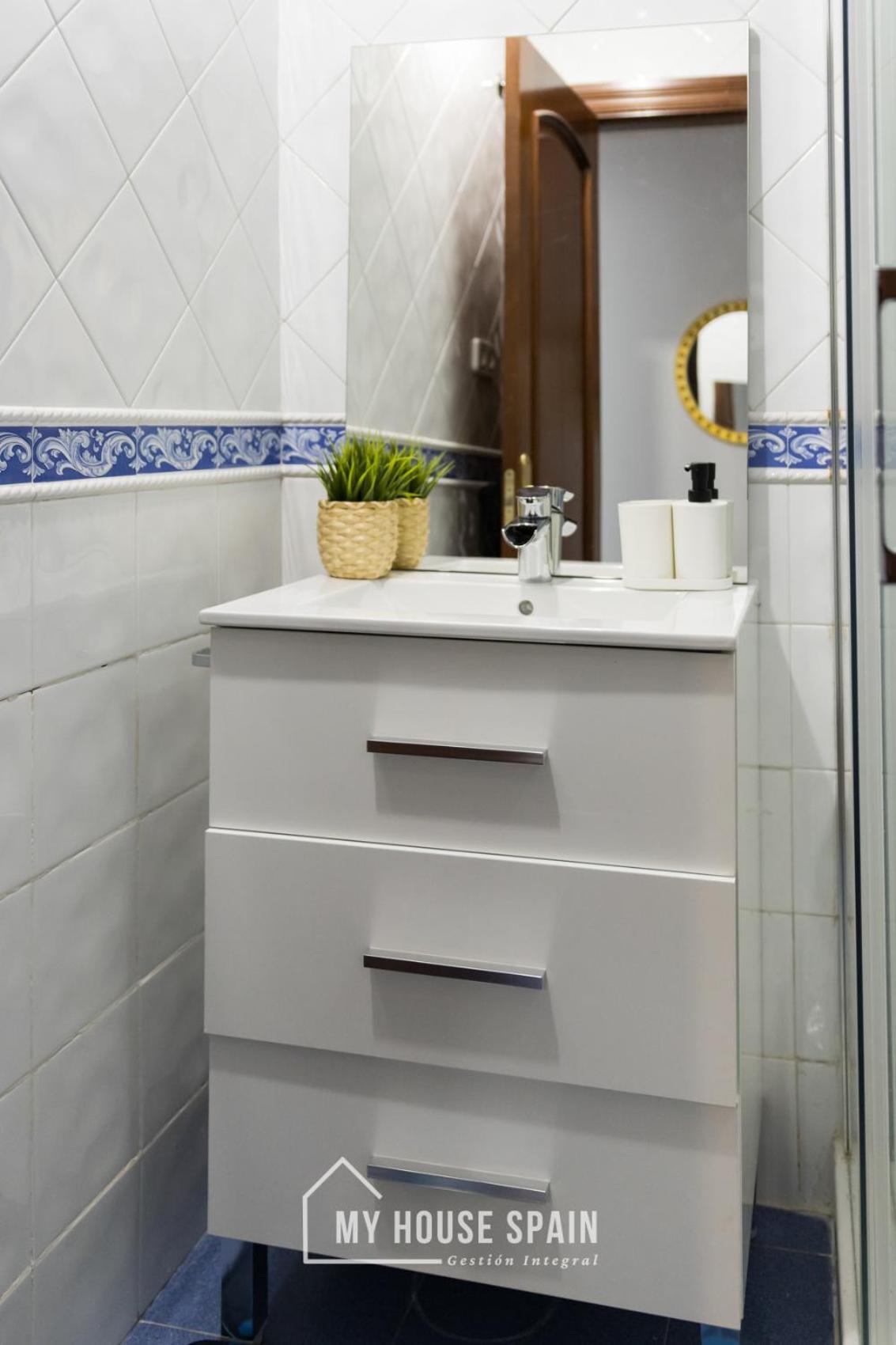 Myhousespain - Playa De Poniente, Con Vistas Al Mar Y Parking Gratuito